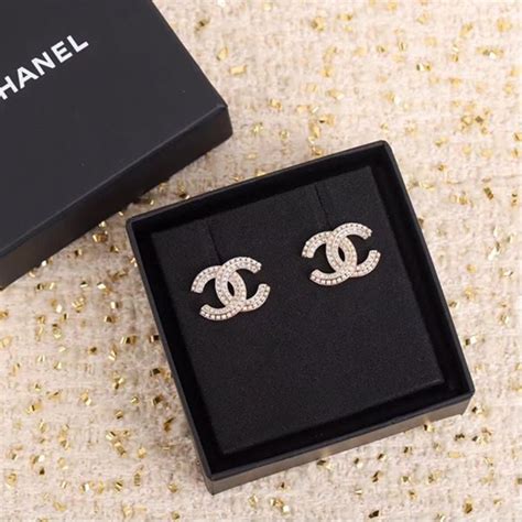 orecchini replica chanel